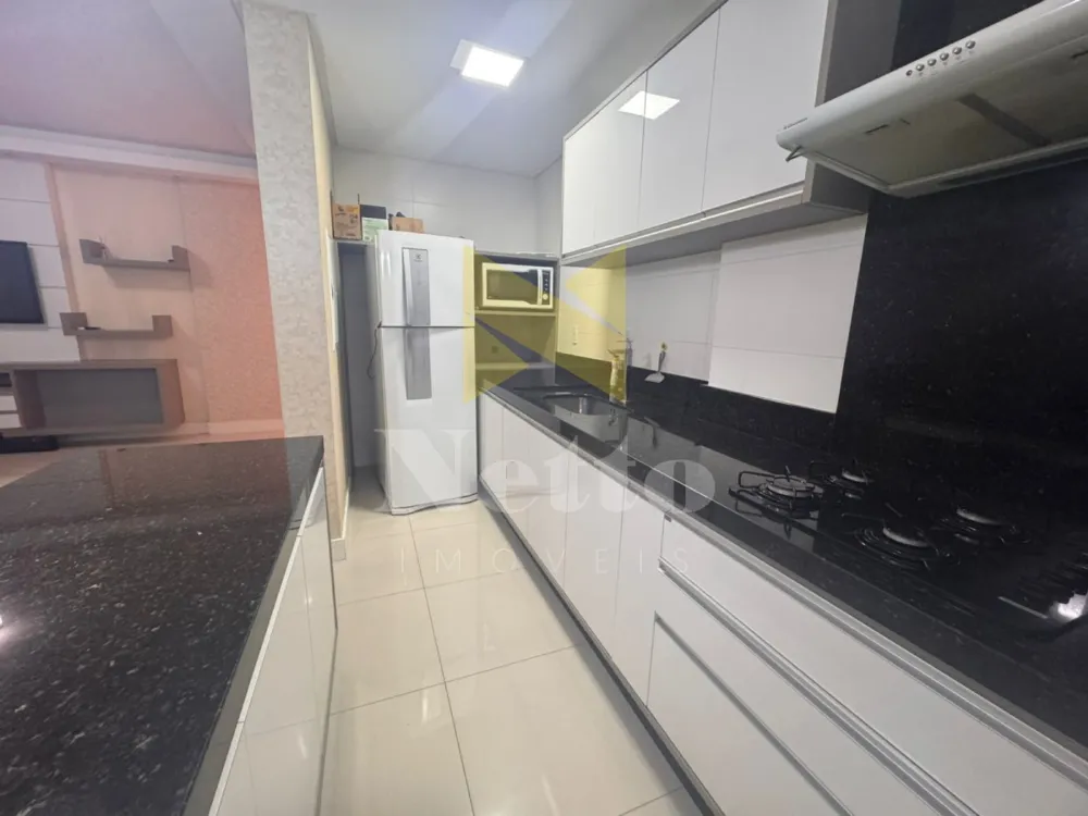 Apartamento com 3 suítes