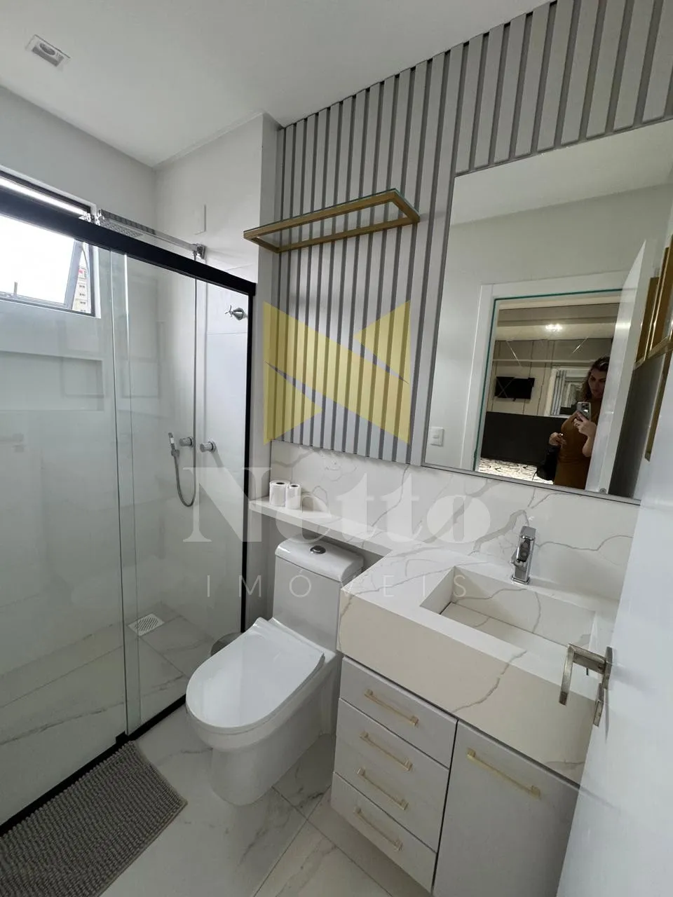 Maravilhoso apartamento com 2 suítes
