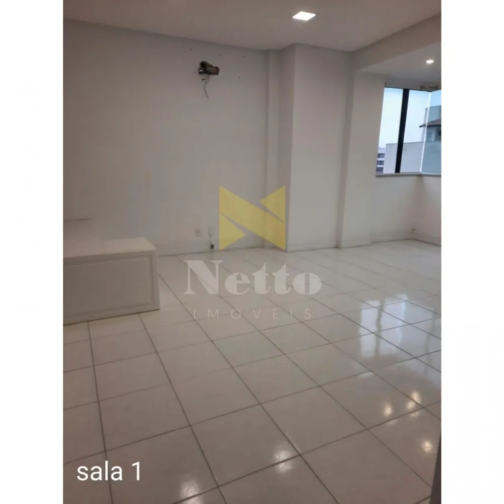 Sala Aérea de frente para Avenida Nereu Ramos