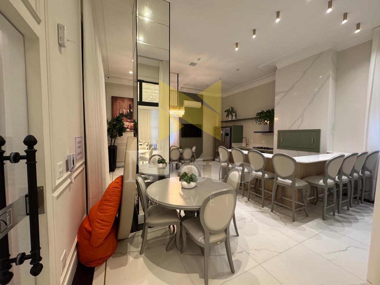 Maravilhoso apartamento com 2 suítes