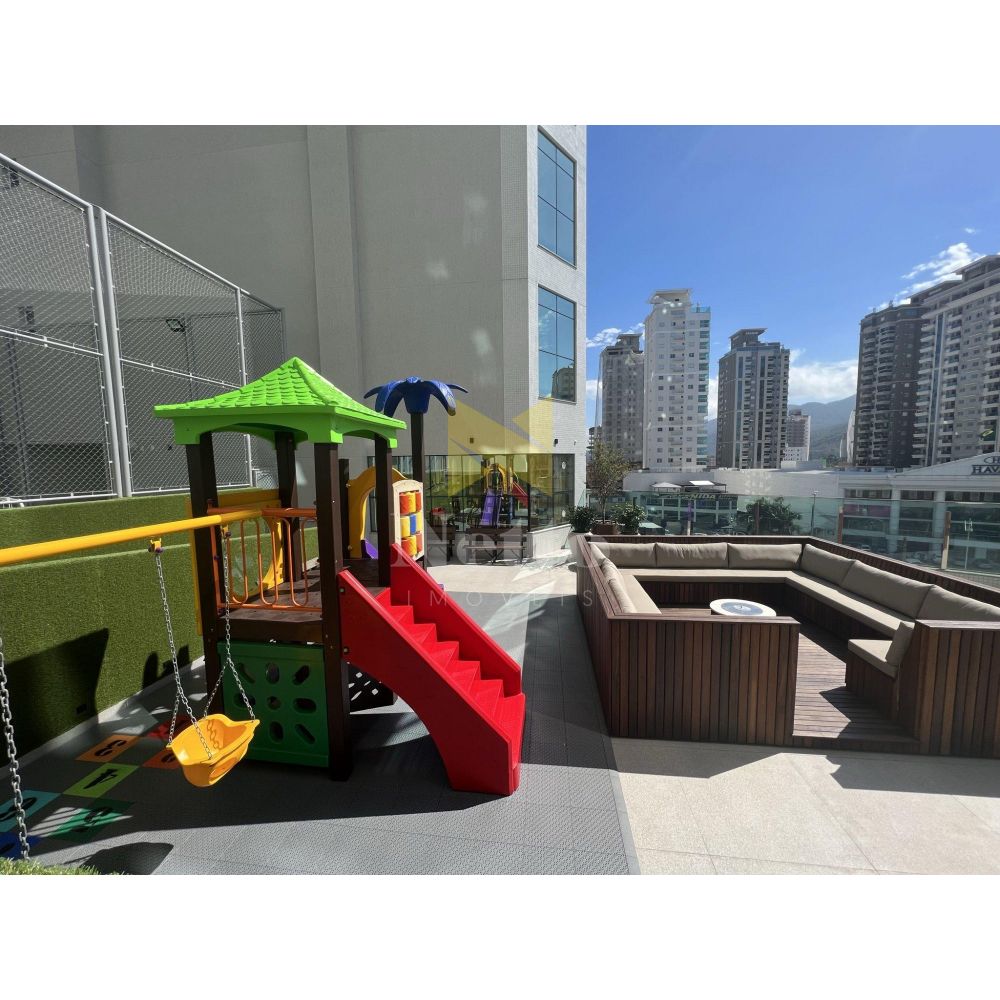 FINAMENTE MOBILIADO 4 SUÍTES