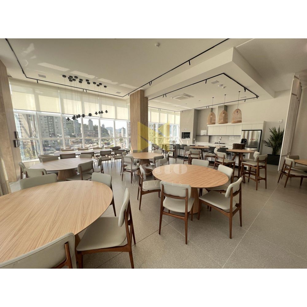 FINAMENTE MOBILIADO 4 SUÍTES