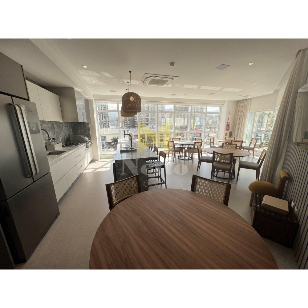 FINAMENTE MOBILIADO 4 SUÍTES