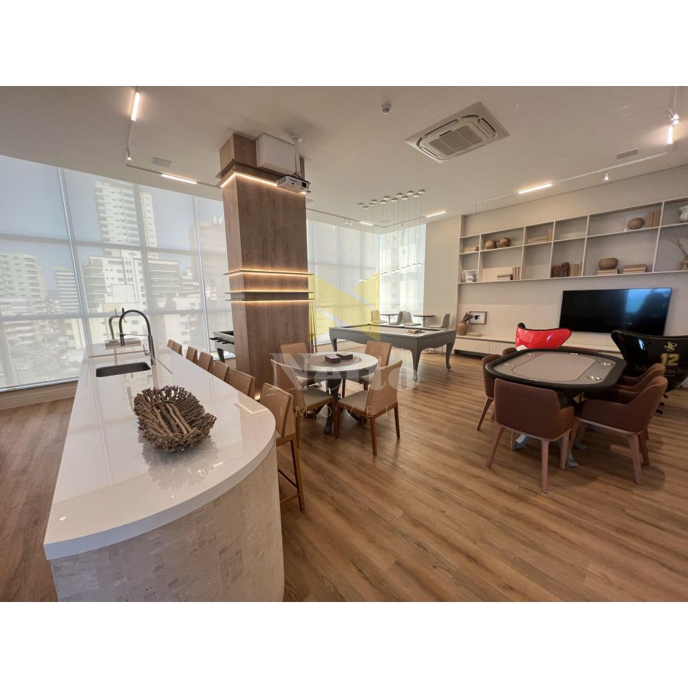 FINAMENTE MOBILIADO 4 SUÍTES