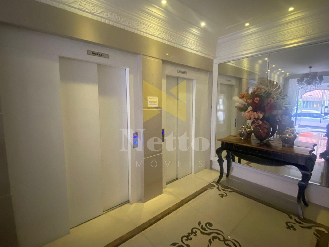 Apartamento com 3 suítes