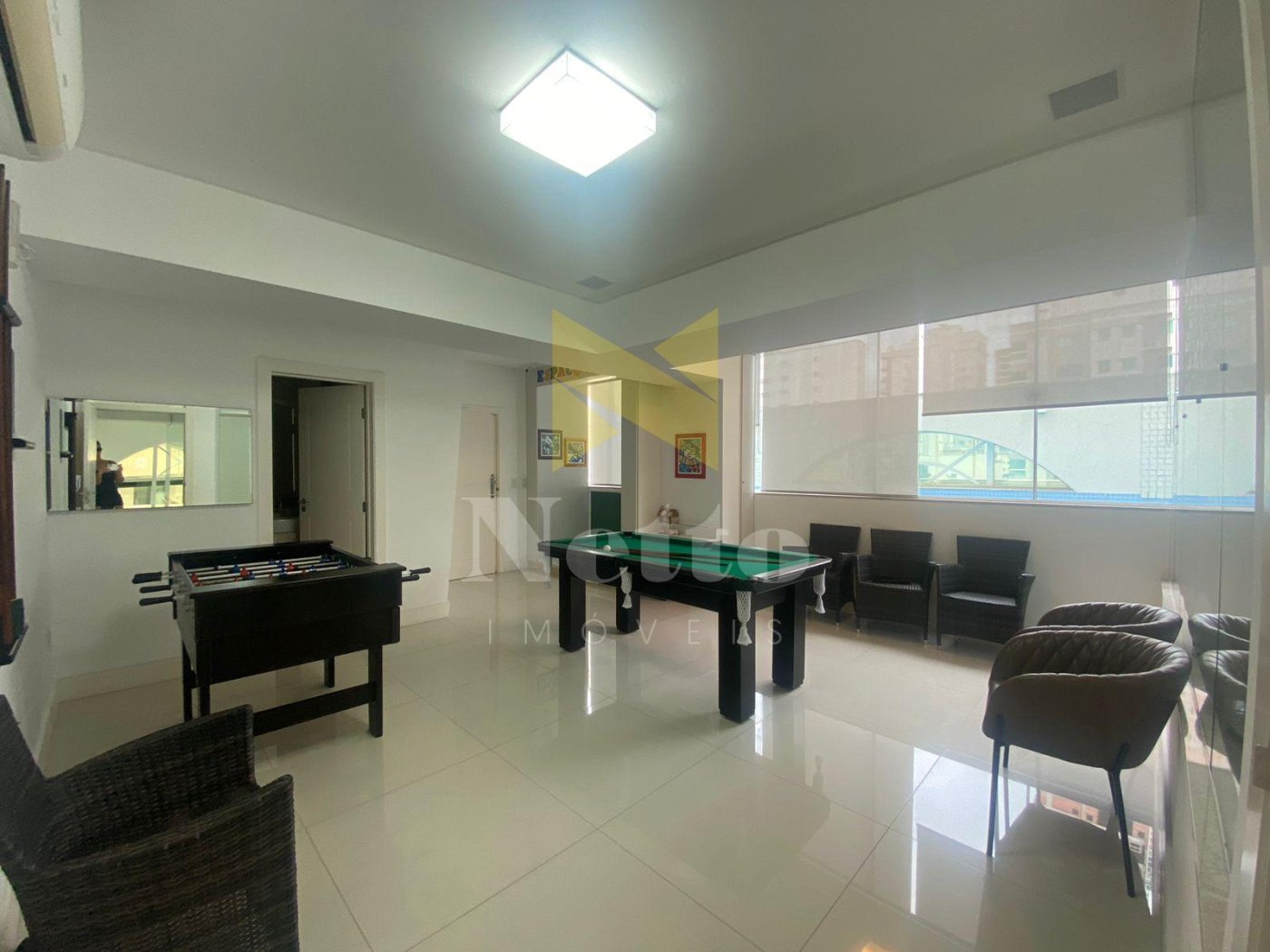 Apartamento com 3 suítes