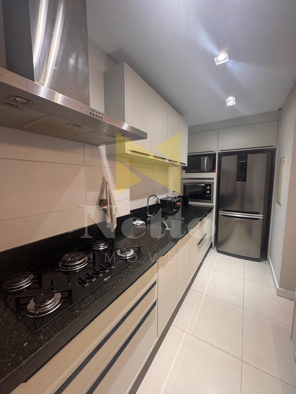 Apartamento Ed. Chateau Blanc