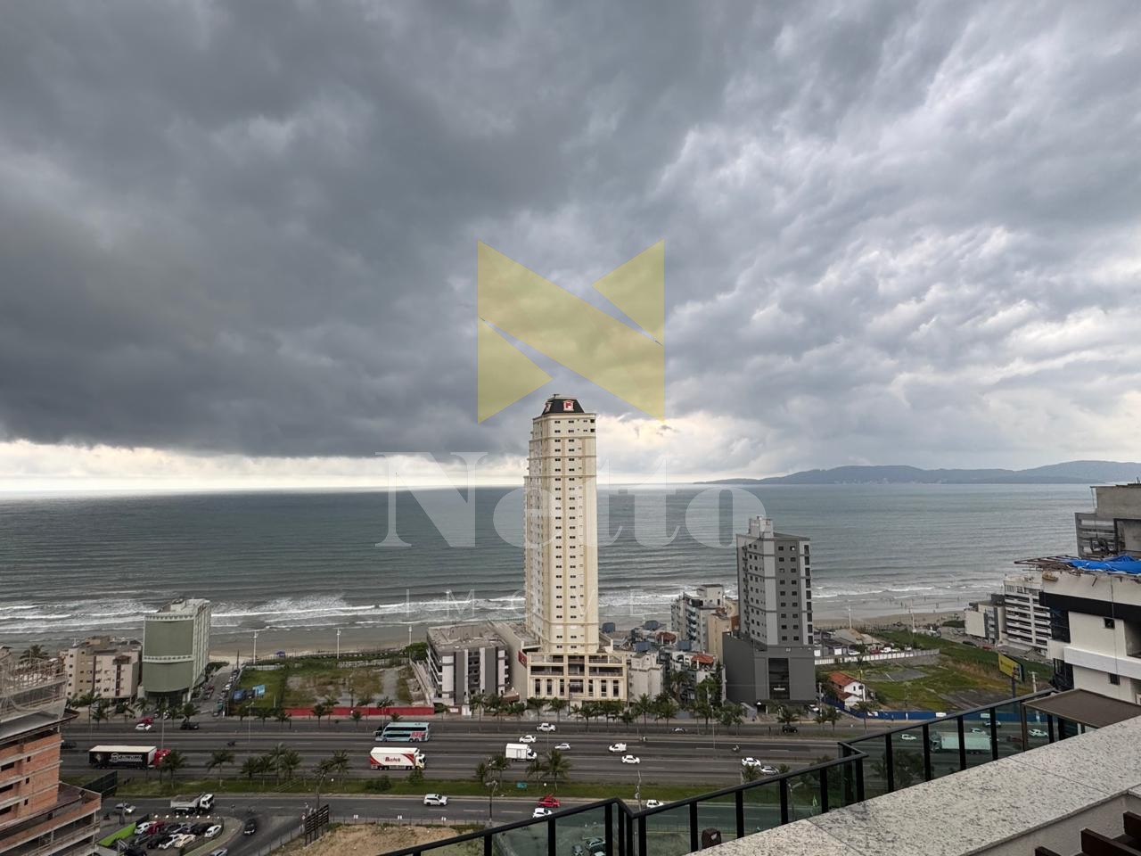 Maravilhoso apartamento com 2 suítes